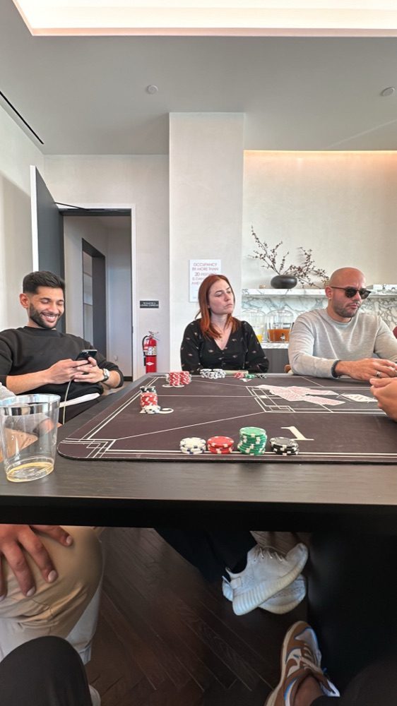 Raz playing poker
